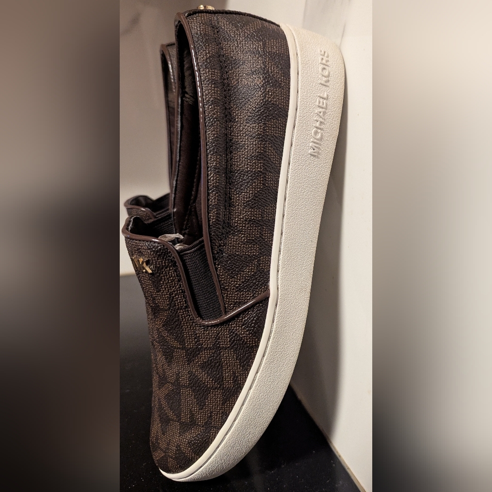 Michael Kors Keaton Logo Slip-On Sneakers Size 8.5 MSRP $99 - Picture 4 of 10